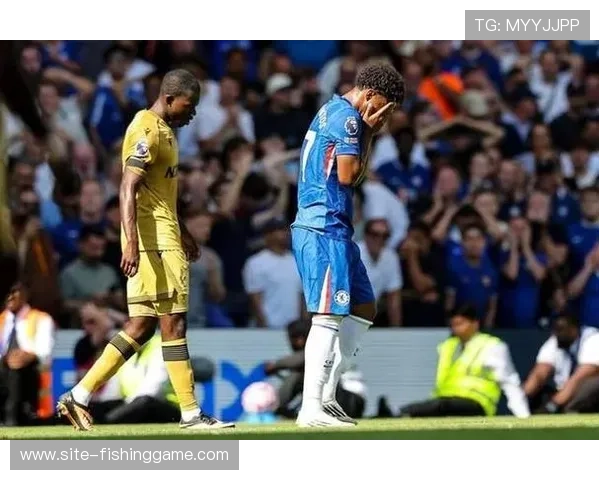 曼城两球领先遭热刺2-2逼平，与榜首分差扩大至6分