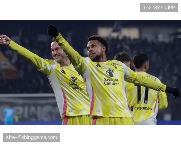 尤文图斯2-0热那亚，布雷默头槌麦肯尼推射锁定胜局